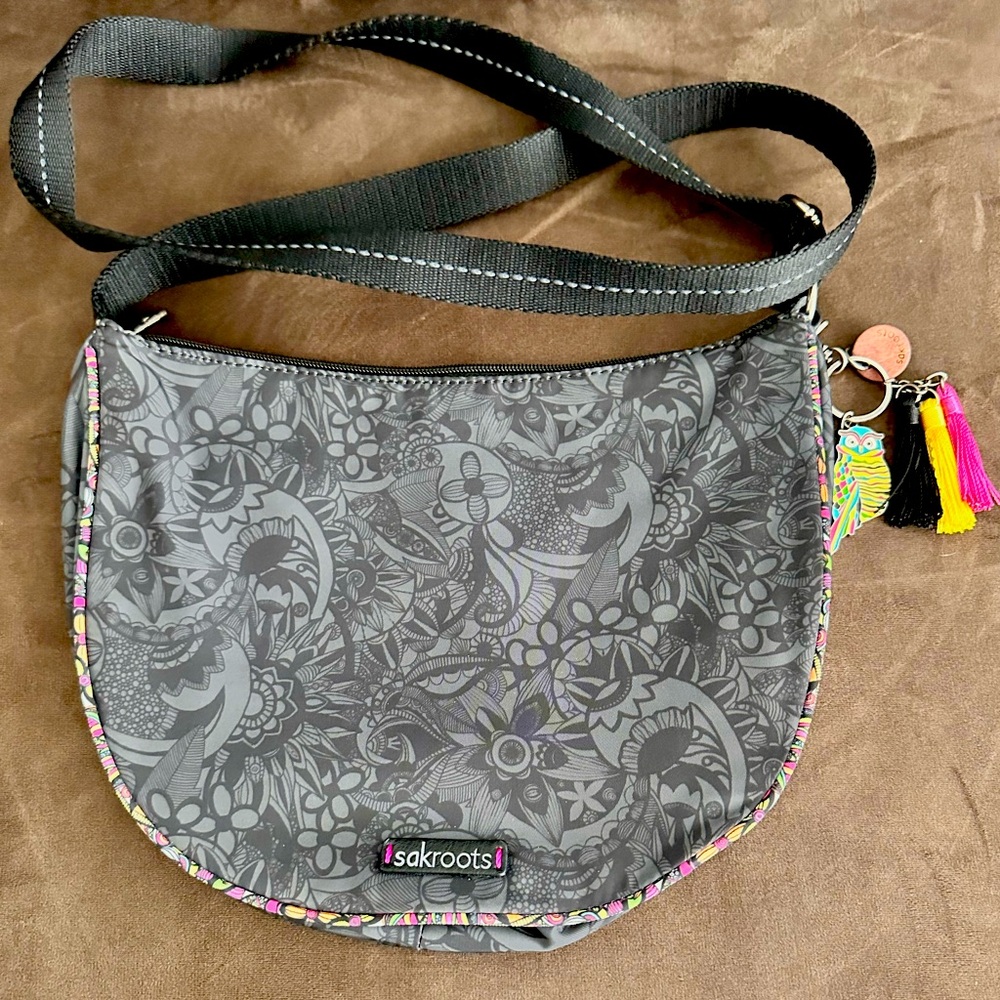 Sakroots crossbody bag black